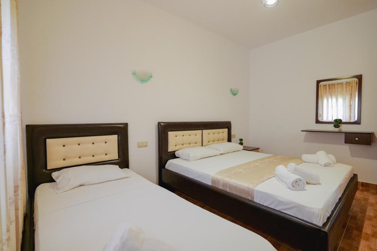 Apartments & Hotel Eleanna Sarande Exterior photo