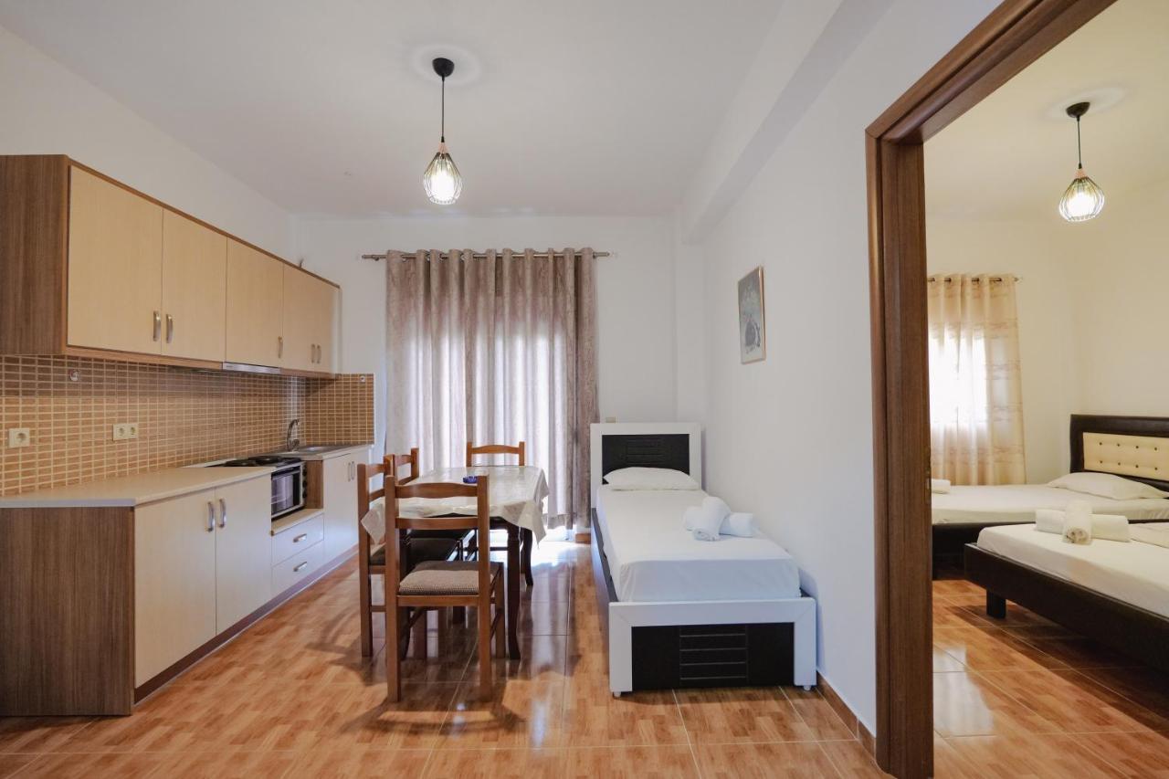 Apartments & Hotel Eleanna Sarande Exterior photo