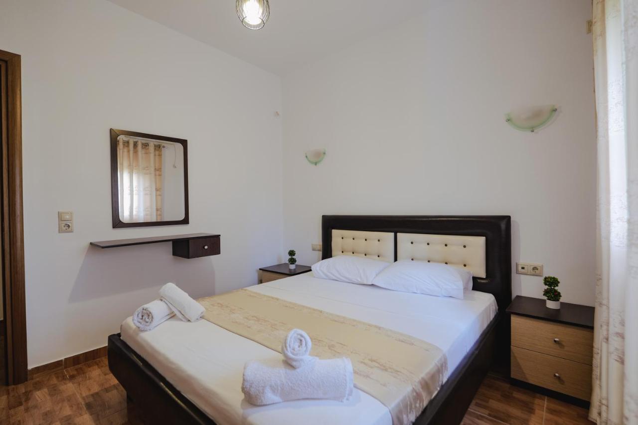 Apartments & Hotel Eleanna Sarande Exterior photo