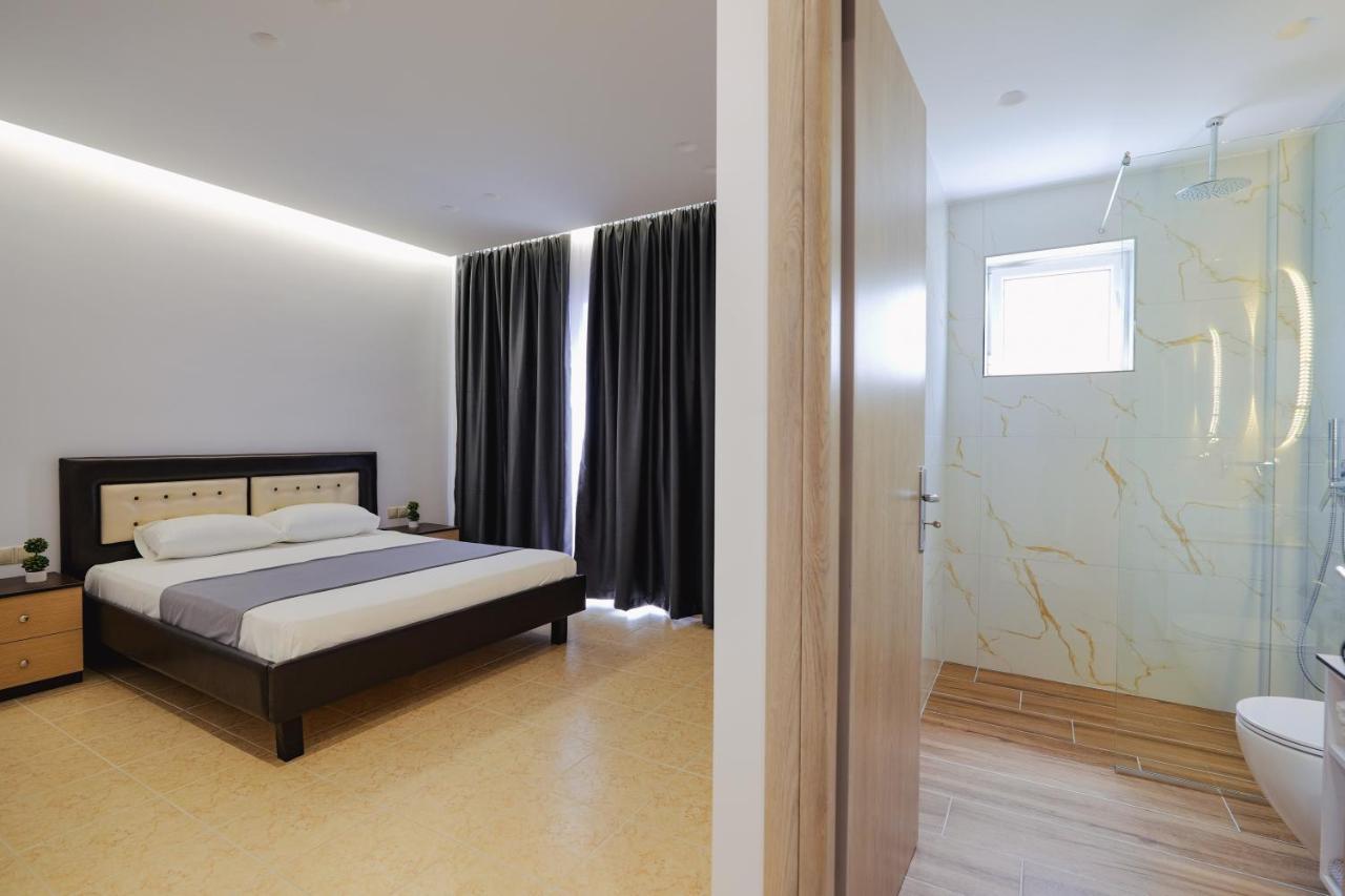 Apartments & Hotel Eleanna Sarande Exterior photo