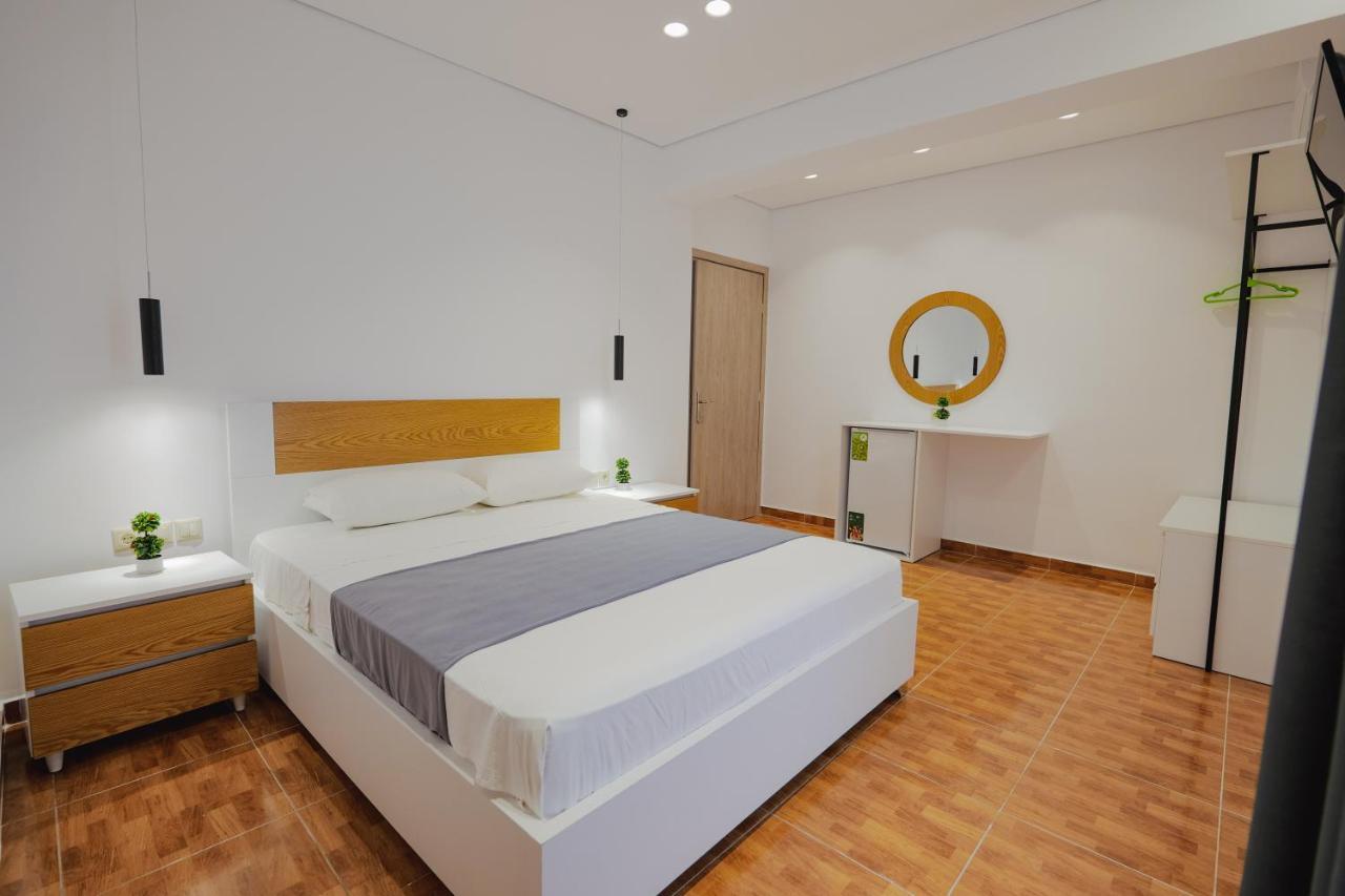 Apartments & Hotel Eleanna Sarande Exterior photo