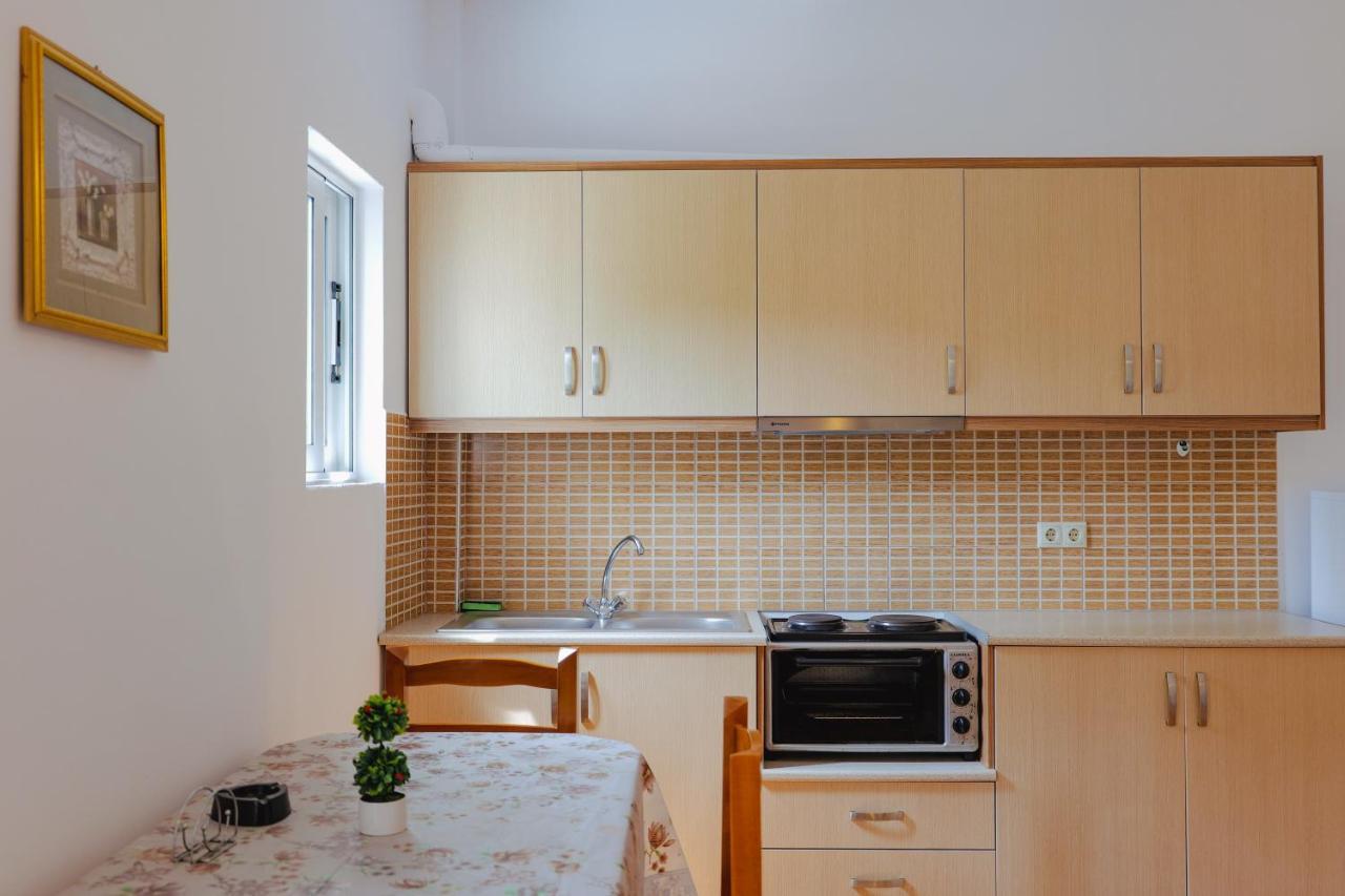 Apartments & Hotel Eleanna Sarande Exterior photo