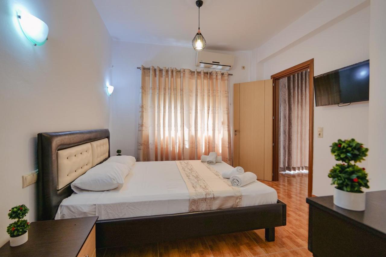 Apartments & Hotel Eleanna Sarande Exterior photo