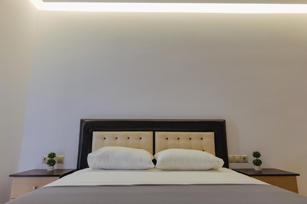 Apartments & Hotel Eleanna Sarande Exterior photo