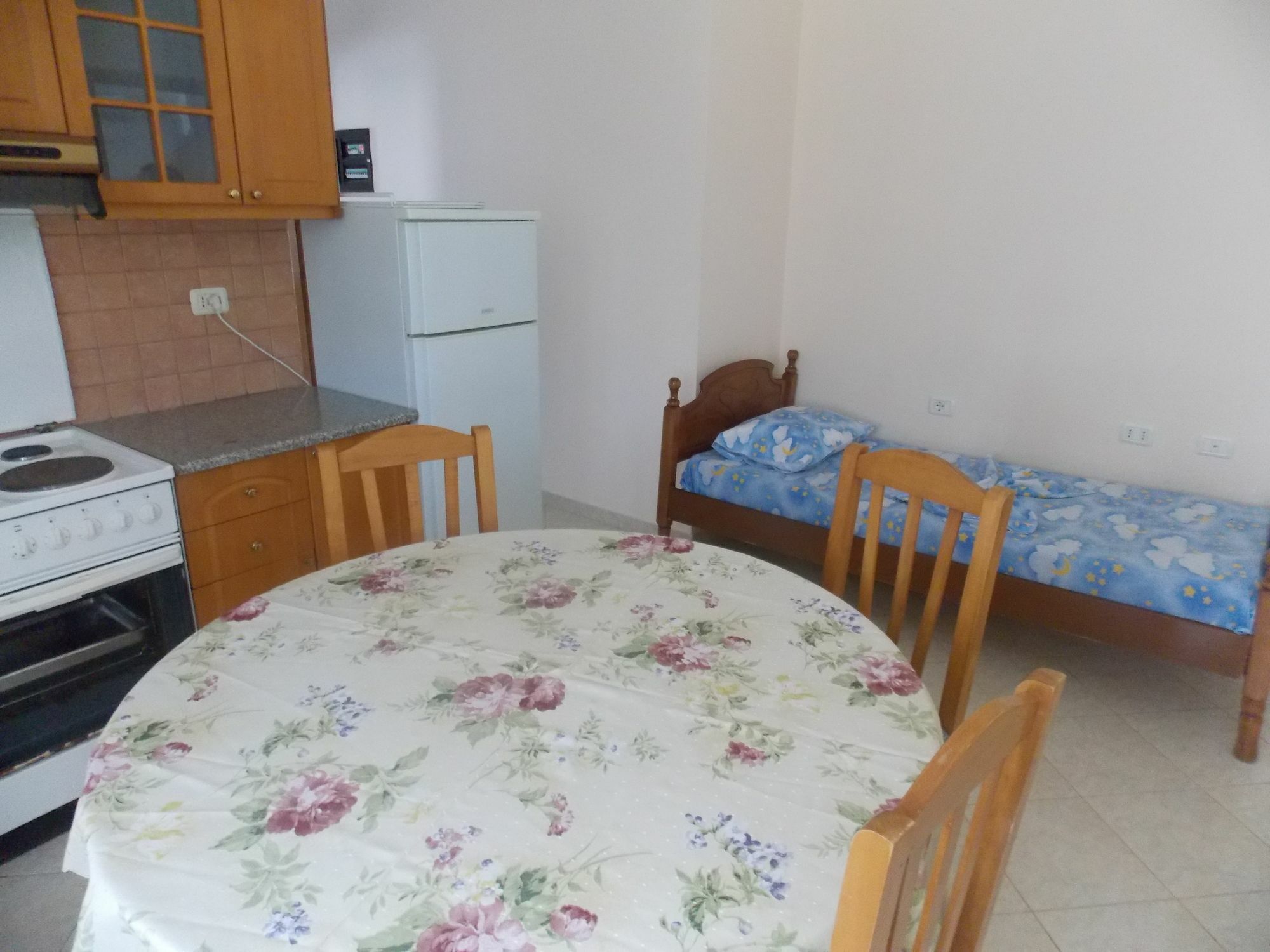Apartments & Hotel Eleanna Sarande Exterior photo