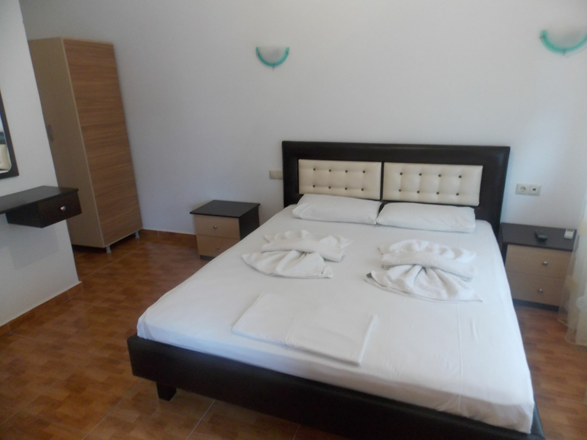 Apartments & Hotel Eleanna Sarande Exterior photo