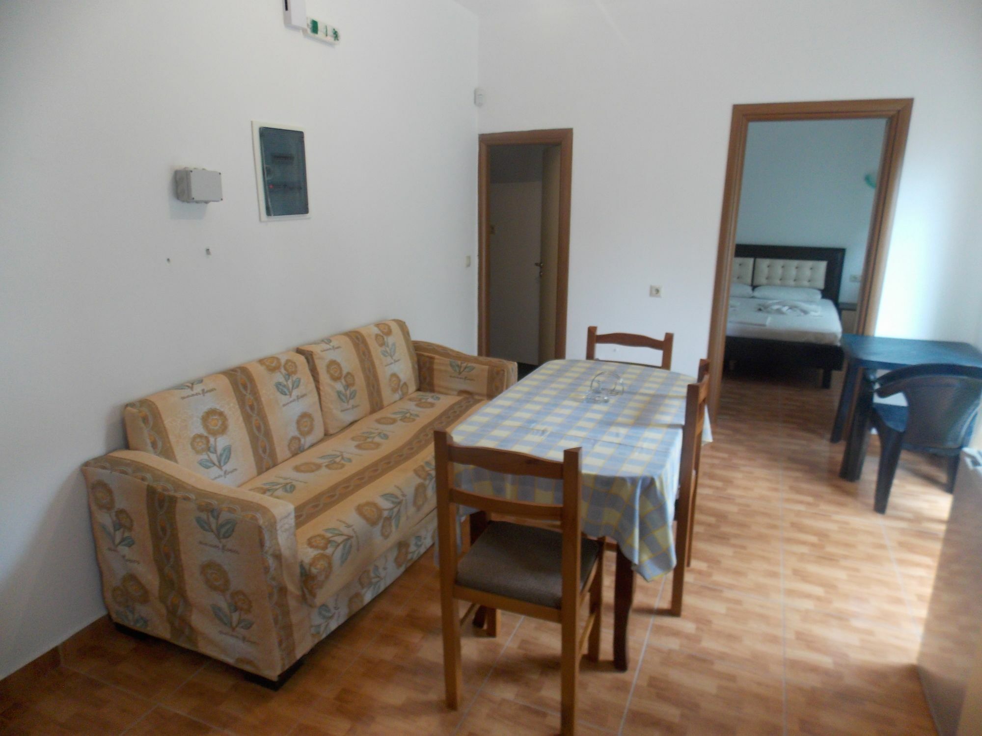 Apartments & Hotel Eleanna Sarande Exterior photo